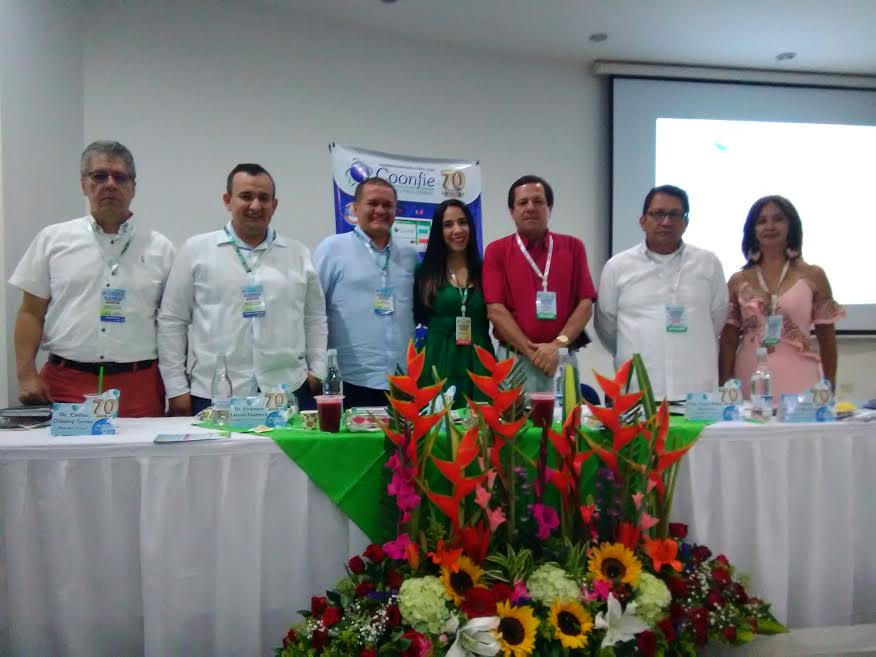 Carlos Olbany Torres, Émerson Leonel Montero, Néstor Bonilla Ramírez, gerente general de Coonfíe; Diana Karen Polanía, directora de Fundacoonfíe; Favio Rojas Ramírez, Orlando Alarcón Morera y Gilma Sterling Cháux.